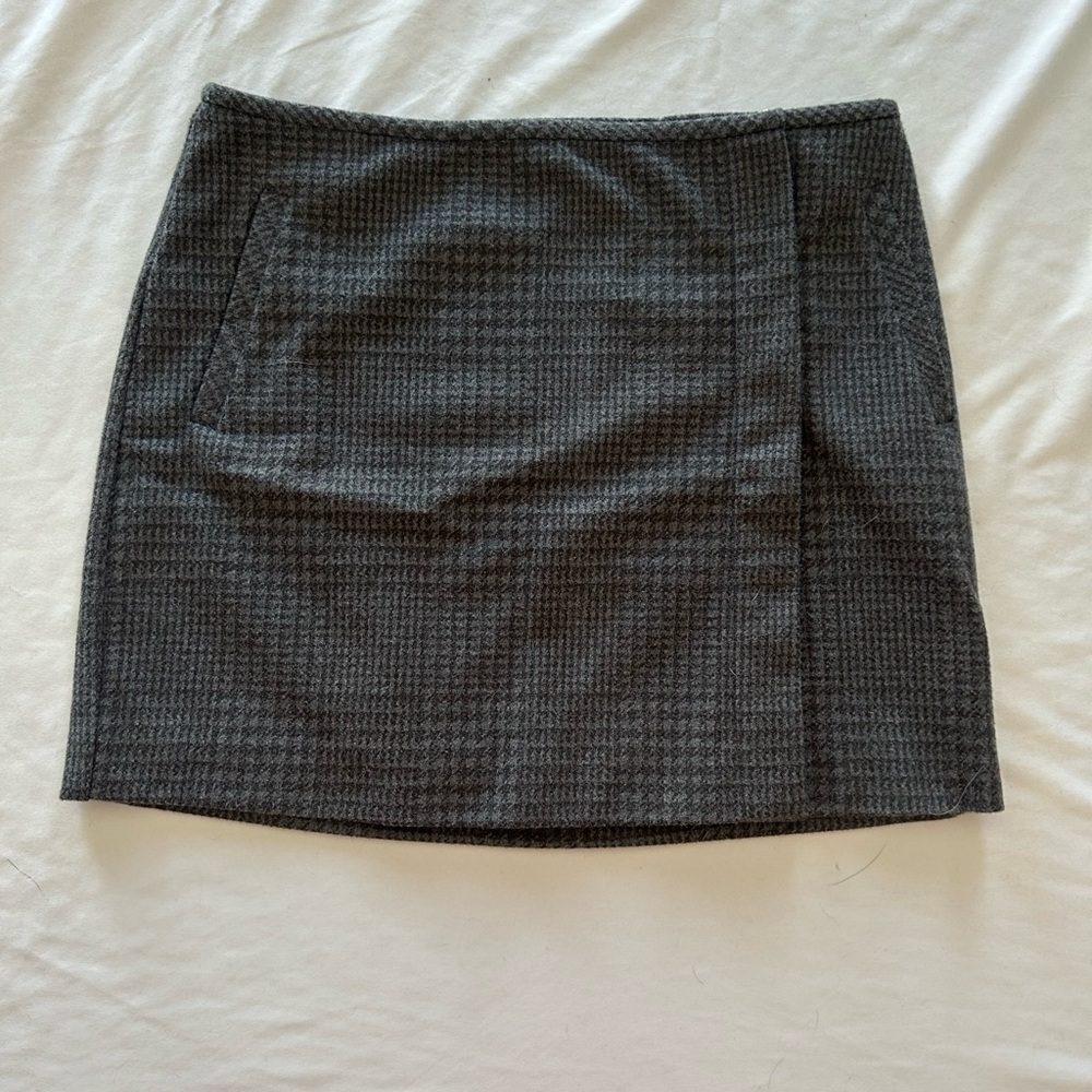 Banana Republic Tweed Lined Wrap Miniskirt - 8